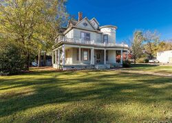 Pre-foreclosure in  KINGS MOUNTAIN ST Clover, SC 29710