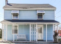  N 2nd St, Bainbridge PA