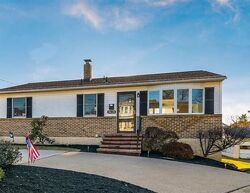 Pre-foreclosure in  RAYMOND ST Reading, PA 19605