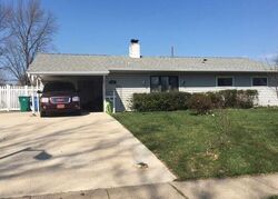 Pre-foreclosure in  BUTTERNUT RD Levittown, PA 19057
