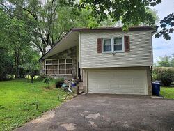 Pre-foreclosure in  CHURCH RD Elkins Park, PA 19027