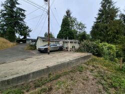 Pre-foreclosure in  4TH RD Coos Bay, OR 97420