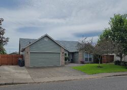 Pre-foreclosure in  PINEHURST AVE NE Salem, OR 97303