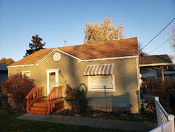 Pre-foreclosure in  WIARD ST Klamath Falls, OR 97603