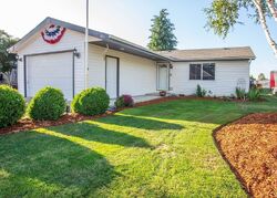 Pre-foreclosure in  SE DARROW RD Estacada, OR 97023
