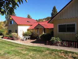 Pre-foreclosure in  DARK HOLLOW RD Medford, OR 97501