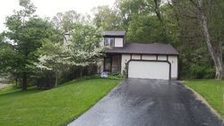  Naughtingham Rd, Newark OH