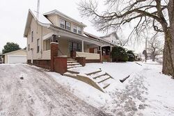 Pre-foreclosure in  STATE AVE NE Massillon, OH 44646