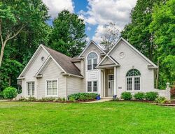 Pre-foreclosure in  HIGH HAMPTON TRL Cuyahoga Falls, OH 44223