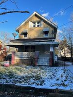 Pre-foreclosure in  CARPENTER ST Akron, OH 44310