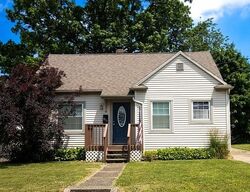 Pre-foreclosure in  N FIRESTONE BLVD Akron, OH 44306