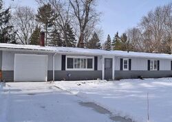 Pre-foreclosure in  DARROW RD Twinsburg, OH 44087