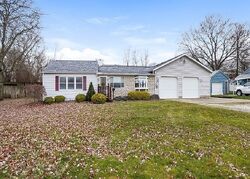 Pre-foreclosure in  KENT DR Tallmadge, OH 44278