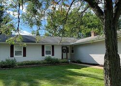 Pre-foreclosure in  SHERWOOD DR Stow, OH 44224