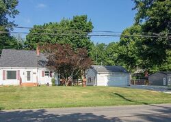 Pre-foreclosure in  S HAMETOWN RD Barberton, OH 44203