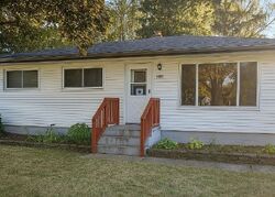 Pre-foreclosure in  BIRCH LN Cleveland, OH 44109