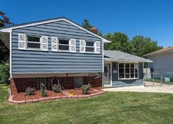 Pre-foreclosure in  N VANCEY DR Brook Park, OH 44142