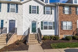 Pre-foreclosure in  SHADY LAKE DR Columbus, OH 43228