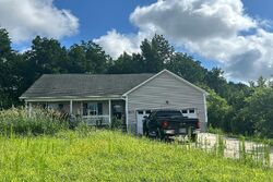  Otter Creek Ct, Richlands NC