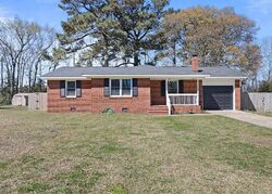  Country Club Rd, Jacksonville NC