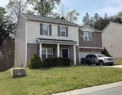 Pre-foreclosure in  MEADOW CROSSING DR Dallas, NC 28034