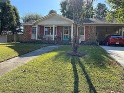 Pre-foreclosure in  WESTFIELD DR Dunn, NC 28334