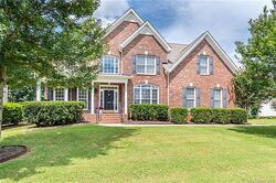 Pre-foreclosure in  LAUREL GLEN DR Mooresville, NC 28115
