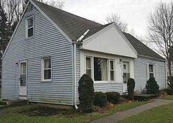 Pre-foreclosure in  CLEARVUE DR Alden, NY 14004