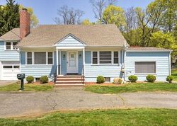 Pre-foreclosure in  TABOR RD Morris Plains, NJ 07950