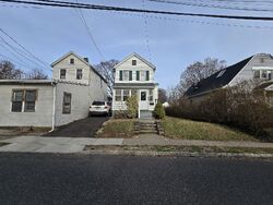 Pre-foreclosure in  DAVENPORT ST Somerville, NJ 08876