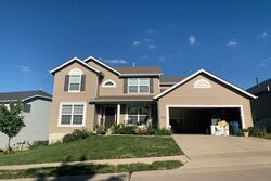Pre-foreclosure in  VICKSBURG SIEGE CT Saint Louis, MO 63123
