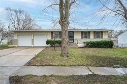 Pre-foreclosure in  N PIUTE AVE Independence, MO 64056