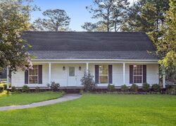 Pre-foreclosure in  HIGHWAY 63 Moss Point, MS 39562