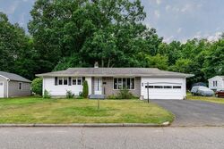 Pre-foreclosure in  ROY ST Springfield, MA 01104