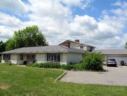 Pre-foreclosure in  8 LOTS RD Sutton, MA 01590