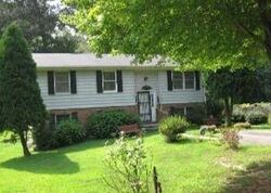 Pre-foreclosure in  WILLOW LN La Plata, MD 20646