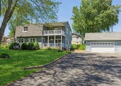 Pre-foreclosure in  GRANT PL Wauconda, IL 60084