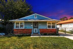 Pre-foreclosure in  NELSON AVE Robbins, IL 60472