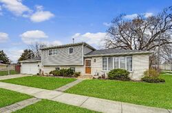 Pre-foreclosure in  W 84TH ST Burbank, IL 60459