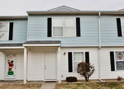  E Campus Dr Apt B9, Carbondale IL