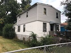 Pre-foreclosure in  W 64TH PL Summit Argo, IL 60501