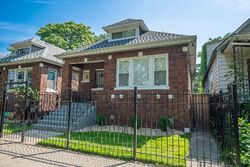 Pre-foreclosure in  S MARQUETTE AVE Chicago, IL 60617