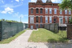 Pre-foreclosure in  S LAKE PARK AVE Chicago, IL 60653