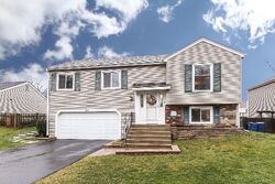 Pre-foreclosure in  HILL AVE Bartlett, IL 60103