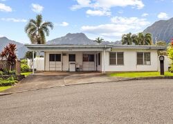 Pre-foreclosure in  KUAPUIWI PL Kaneohe, HI 96744