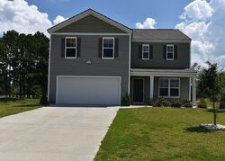  Hogan Dr, Richmond Hill GA