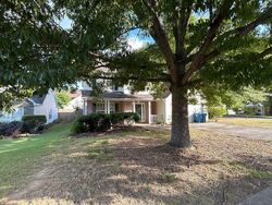 Pre-foreclosure in  LAKE VALLEY DR Loganville, GA 30052
