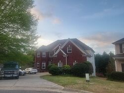 Pre-foreclosure in  WYNCREEK CT SW Atlanta, GA 30331