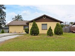 Pre-foreclosure in  BUSTI DR Sarasota, FL 34232