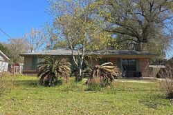 Pre-foreclosure in  BELLVIEW PINES PL Pensacola, FL 32526